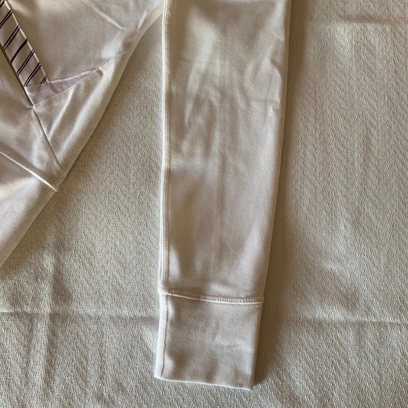 Lululemon Origami Stride Jacket, Size 6, White and Black (SE) - Picture 10 of 12
